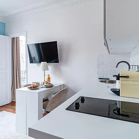 Flat Next To Montparnasse Train Station - Iv Apartamento Paris